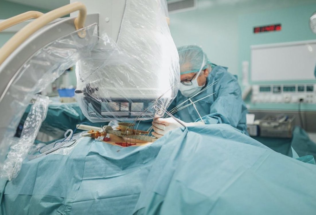 Neuroinstitut_'s tweet photo. El #objetivo de los #dispositivos de #estabilizacióndinámica posterior es permitir el #movimiento controlado de tal manera que se logre un movimiento más normal de la #columnavertebral https://t.co/RhS5oyboyQ