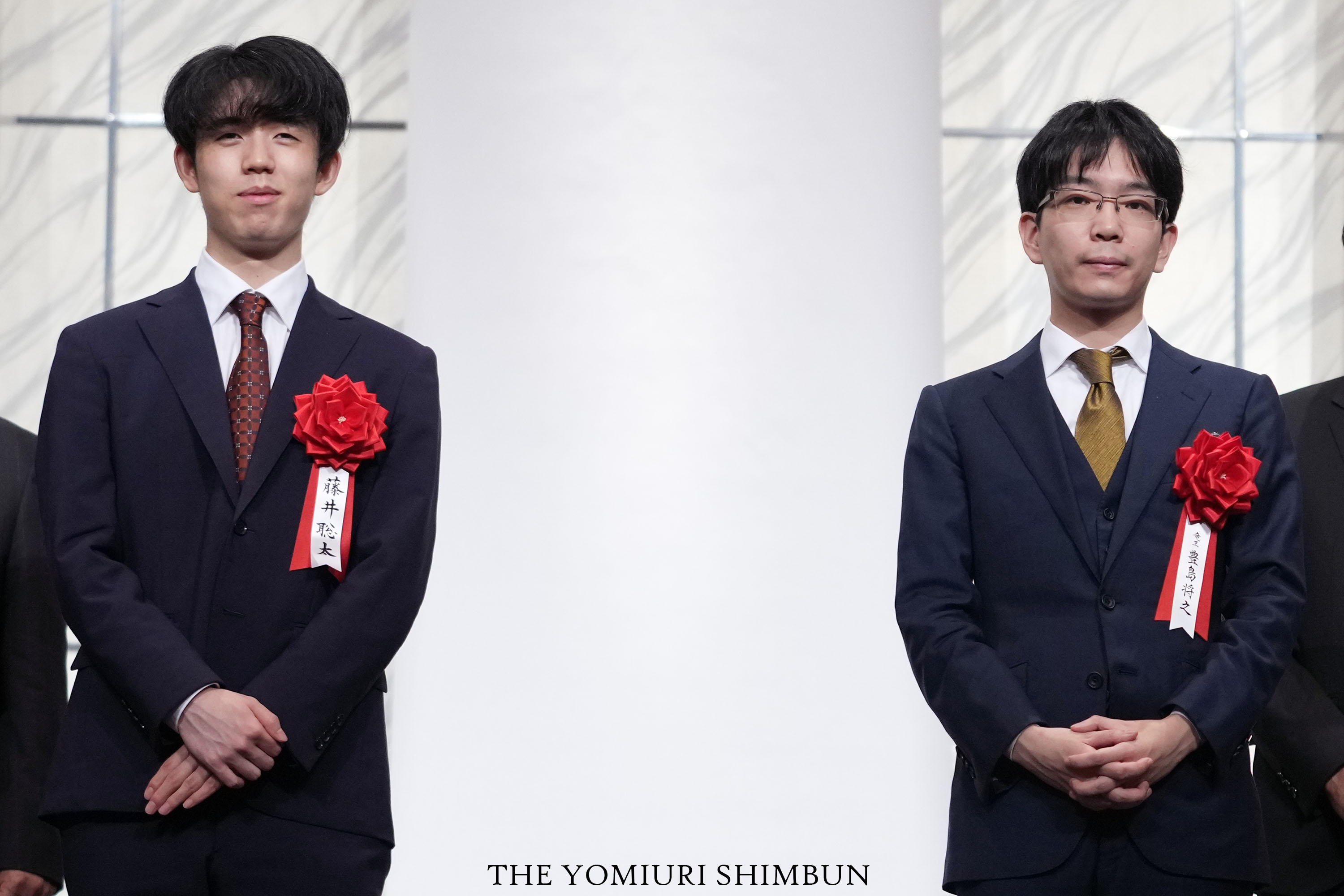 即決 新品未使用レア入手困難/非売品/正規品 第35期竜王就位記念 藤井聡太 竜王 千思万考 上扇子 将棋/竜王戦/公式グッズ印刷サイン扇子 ｜Yahoo!フリマ（旧PayPayフリマ）