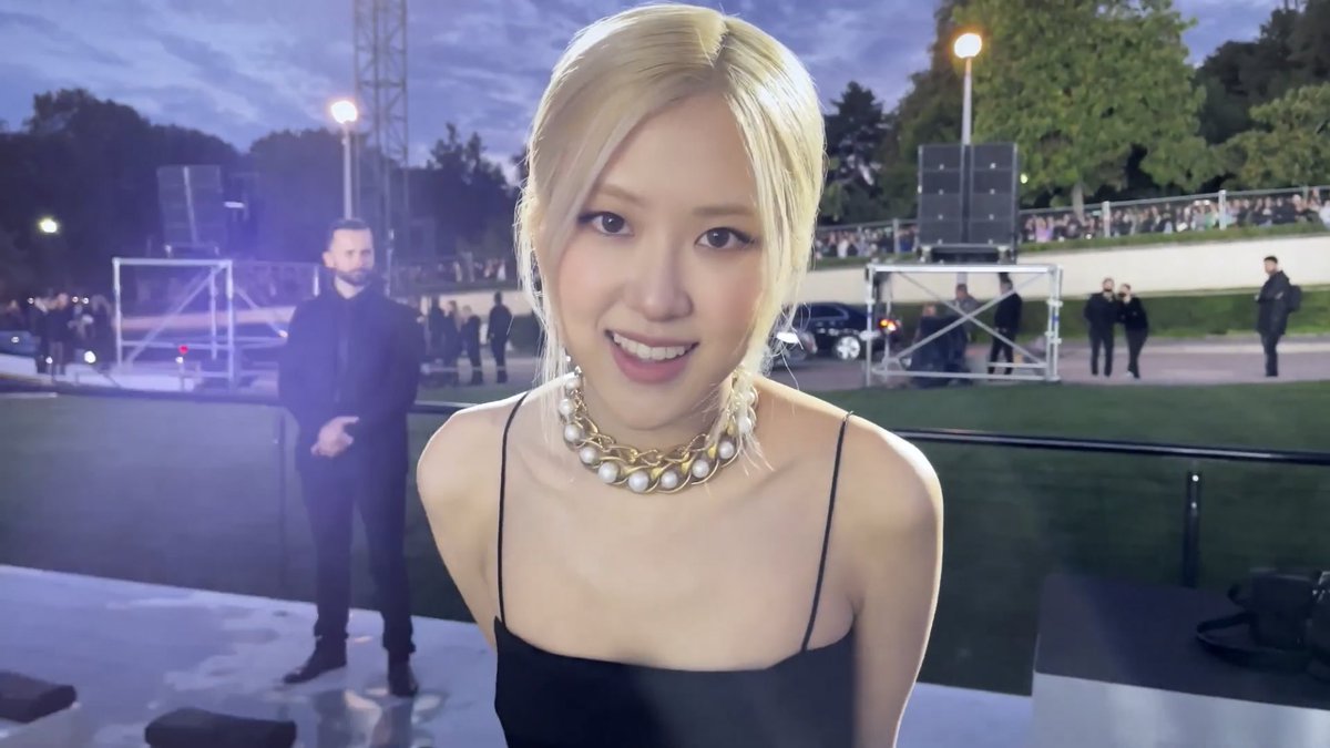 rseblooms's tweet image. 