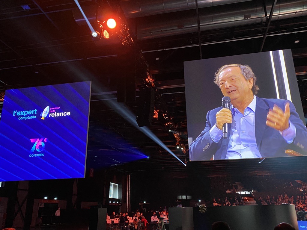 Cocerto's tweet photo. On continue de vous emmener avec nous au #CongrèsOEC ! 
Après Jacques Attali, nous écoutons en ce moment Michel Edouard Leclerc 👍 
#leaderinspirant #dirigeantentreprise https://t.co/Cx2nwSyb7x