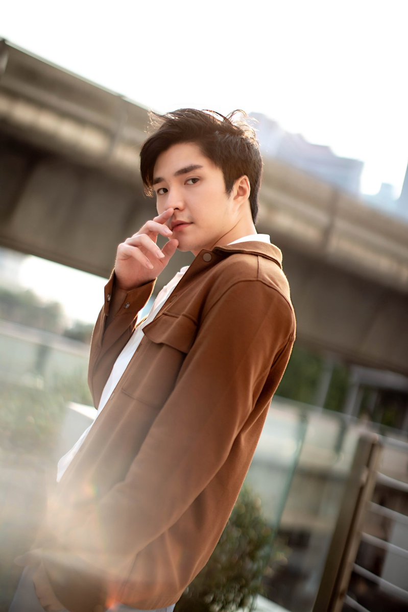 bossprai's tweet photo. เป็นการถ่ายรูปเปลี่ยนลุคที่ดีที่สุด สมัยก่อนสิวเยอะเเละอ้วนมาก สามารถดูรูปเก่าจาก ไอจีผม bossprai194 ที่สำคัญขึ้นอยู่กับตากล้องด้วย #twitchleak #YGLetLisaDoHerJob #ถ่ายรูป #น่ารัก #ลดน้ำหนัก #เปลี่ยนลุค #6ตุลา https://t.co/sO9khr9dqj
