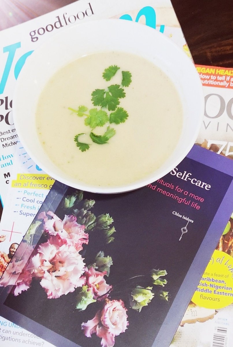 HiddenCityCafe1's tweet photo. SOUPER THURSDAY
Curried Cauliflower & Cashew. A day for a nourishing #soup
#soupforthesoul
Always delicious
Always Vegan
#SmallSpendGiantDifference #Derry #derrylondonderry #DerryVisitor #thursdayvibes #autumnvibes #october #Halloween #vegan #vegetarian #DerryHalloween #selfcare https://t.co/GyfTvDFMMu