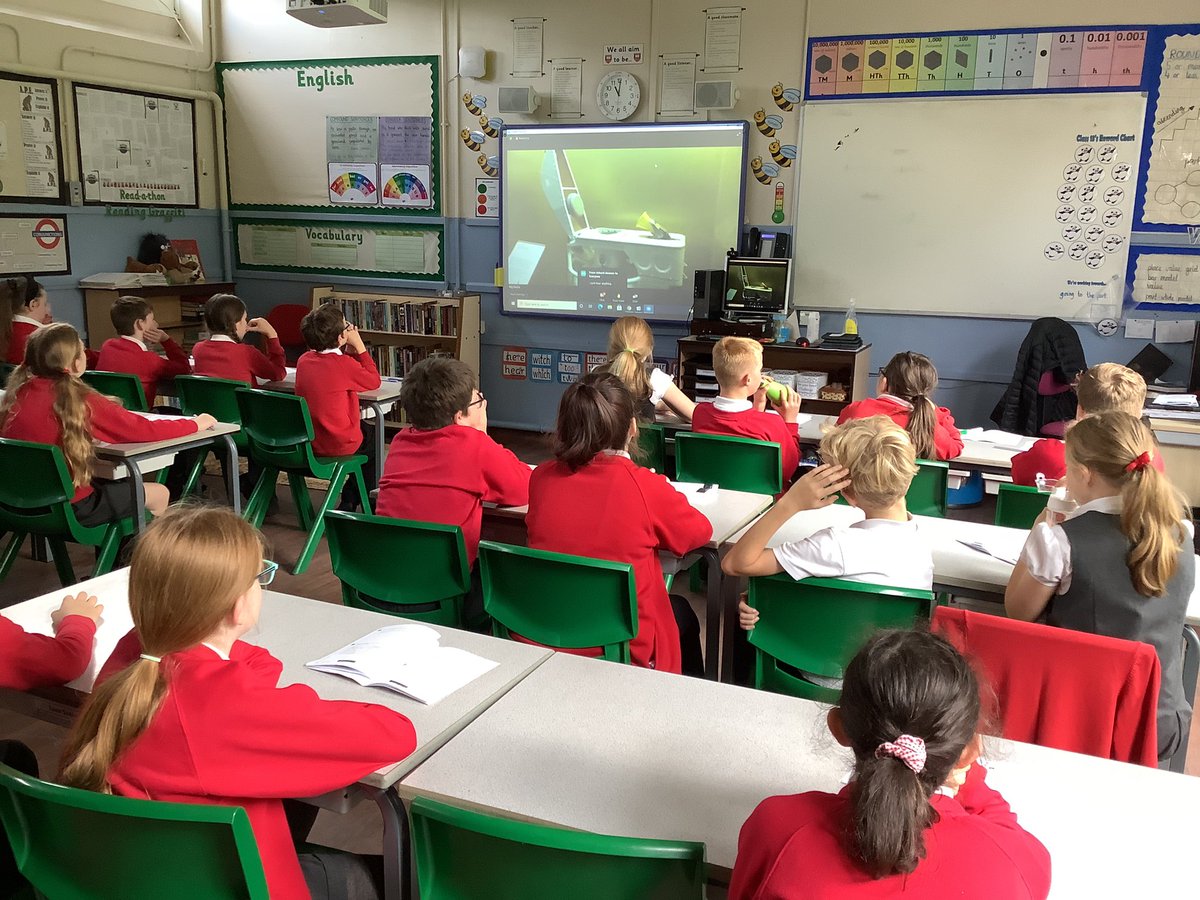 ShotleyBPrimary's tweet image. Year 6 are loving watching a virtual tour of our National Space Station as part of Space Week 🚀 #STEMFestinSpace