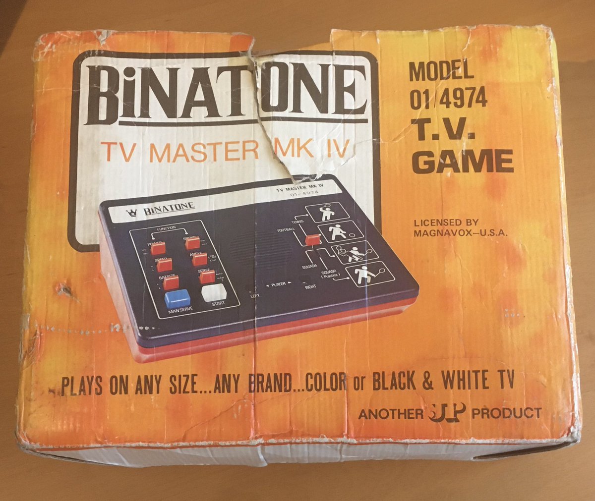 retroguybry's tweet photo. Here’s my latest hardware purchase from eBay. A Binatone TV Master Mk IV. Box is a bit tatty but does include the manual and guarantee. Also the Lasky’s receipt was included from 1978 for £14.95! #Pong #Binatone #TVMaster https://t.co/7ZcKi9X1WD