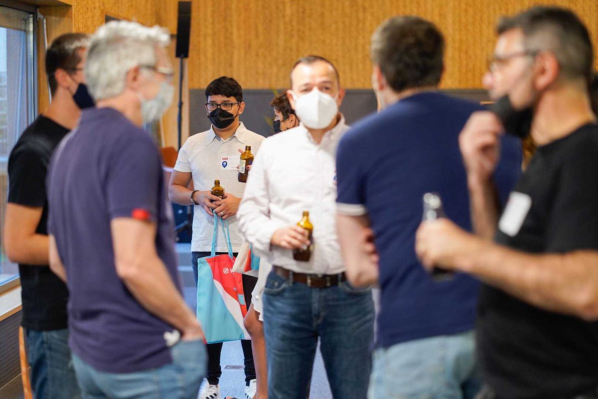 malt_Espana's tweet photo. Hace una semana nos reunimos en Madrid con Super Malters de distintos sectores para conocerles de cerca y disfrutar un tiempo juntos. 🙌
La vuelta a la normalidad es algo muy parecido a esto y nos alegra mucho poder compartir estos momentos.🥰
#TheNewWorkOrder #SaboreaTuLibertad https://t.co/zfO2OFV6PH