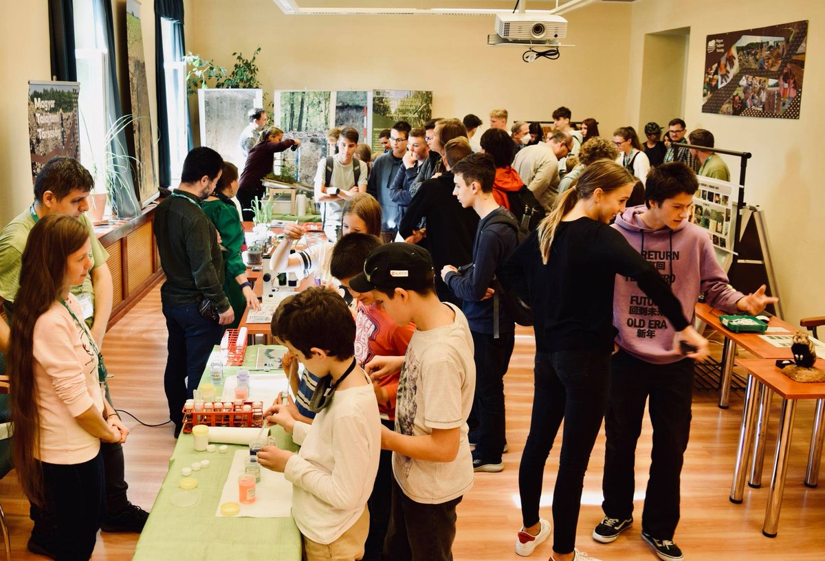 soil_sciences's tweet image. At #instituteforsoilsciences was held #theEuropeanResearchersNight which is a Europe-wide public event, which displays the diversity of science and its impact on citizens' daily lives in fun, inspiring ways.
#soil #soilhealth #soilmission #ejpsoil #environmentaleducation