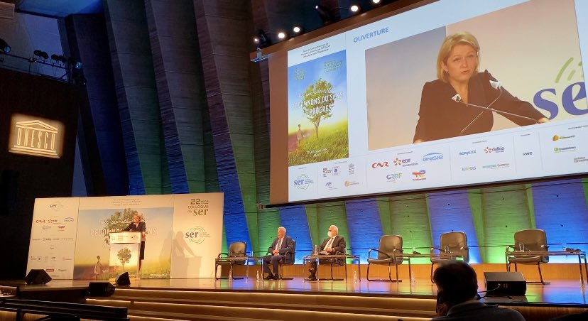 La Ministre <a href="/barbarapompili/">Barbara Pompili</a> a souligné le dynamisme de la filière #GazRenouvelable ainsi que certaines avancées:
✅ certificats de production de #biogaz dans la #LoiClimat.
✅ décrets de soutien au #biométhane non-injecté pour la #mobilité.

#GazVert #BioGNV #Energie #ColloqueSER