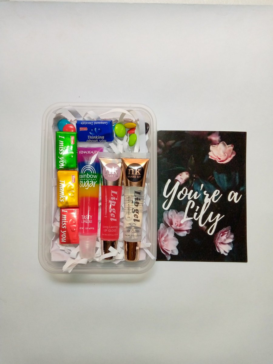 whitegiftco's tweet photo. Have popping lips all day with our lipgloss bundles#lipgloss #lipglossaddict #lipglossuganda #lipgloss #lipsthatgrip 
Call /whatsapp 0704453947 to purchase https://t.co/hb6Asy4RCv