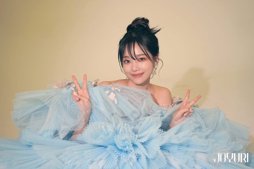 glassy jacket shooting behind the scenes ♡︎