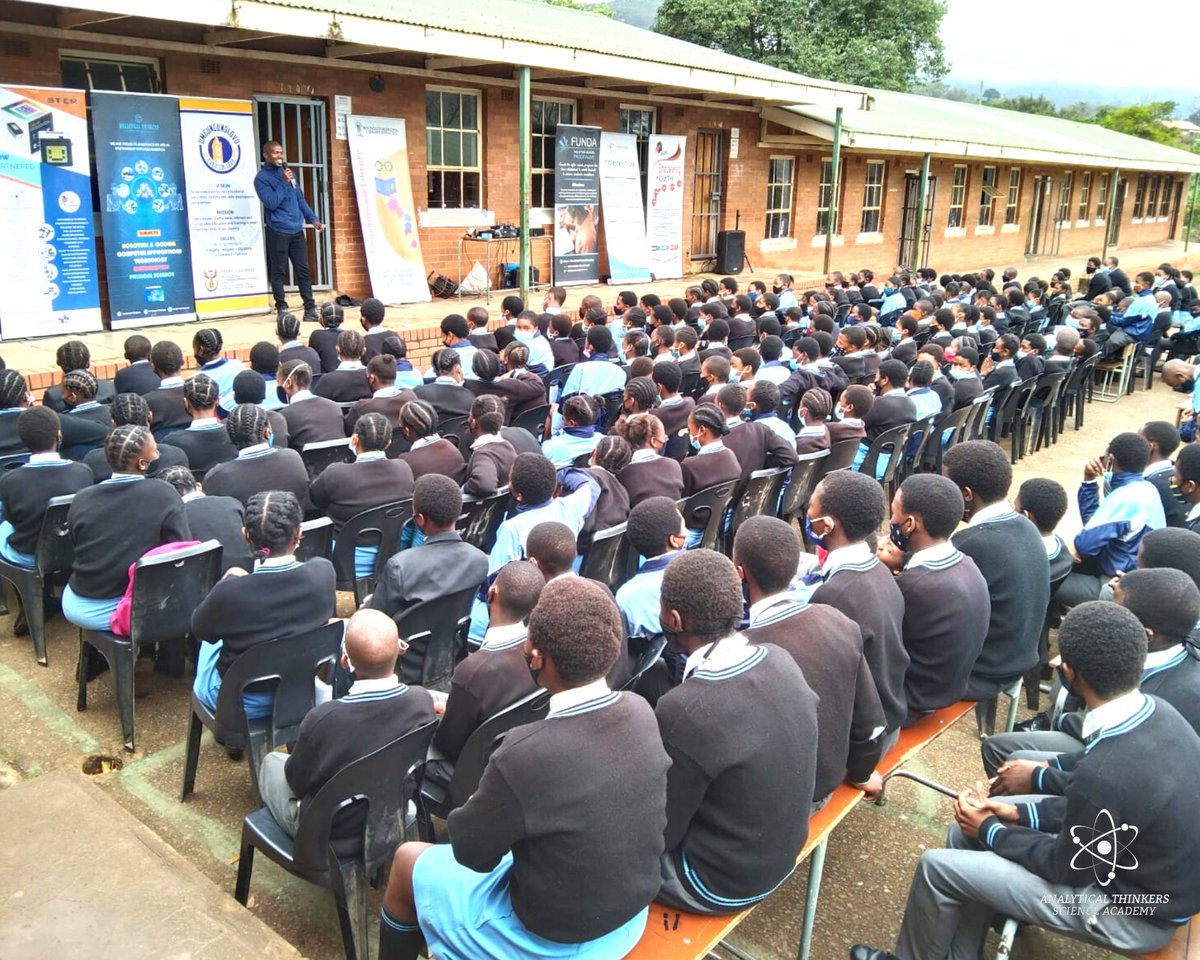 analytical_edu's tweet image. Analytical Thinkers empowering Grade  9  learners at Georgetown High School on the  importance  of  Science,  Technology,  Engineering  and  Mathematics while they are still at school

Thank you Empowering Youth for inviting us to this amazing program💫
#grade9 #careerprogram