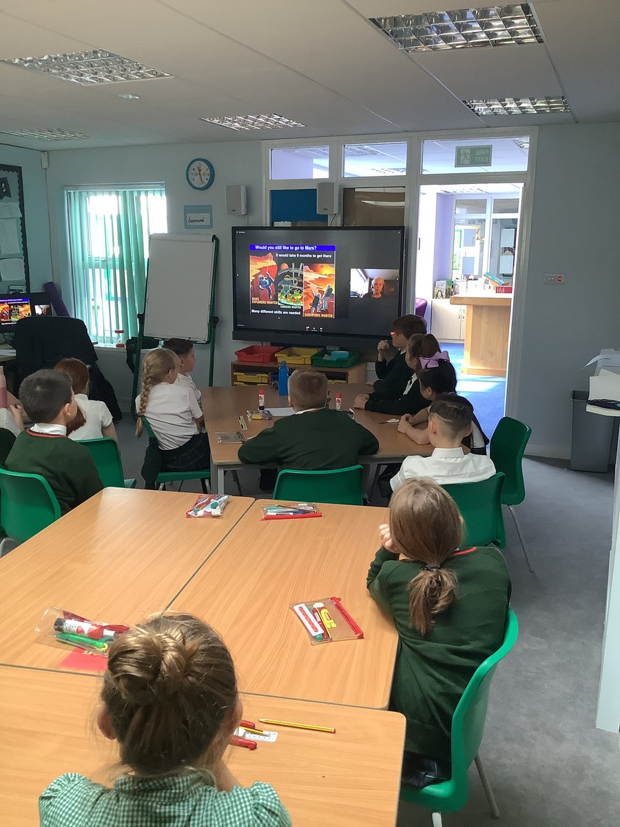 StAugustinesSc1's tweet image. Year 5 really enjoyed their online ‘Robots &amp;amp; Rovers’ workshop and even had a go at designing their own! There was some brilliant ideas on the technology their robot/rover would need and the job it could do on Mars 🤖🚀 #StemFestInSpace