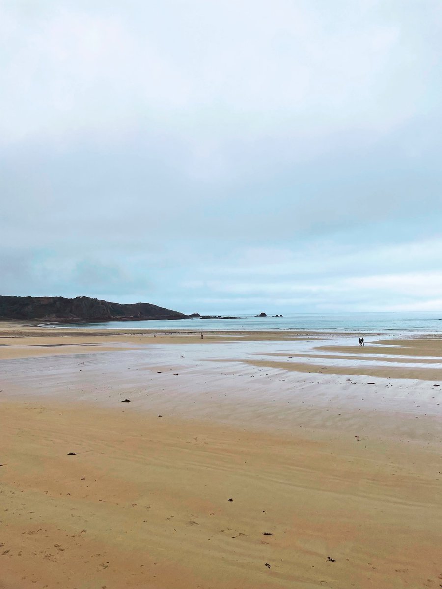 Super excited to be in Jersey for the International Family Law Conference. Bring on the weekend! <a href="/BarbaraJCorbett/">Barbara Corbett</a> <a href="/lizzie_keogh/">Lizzie Keogh 🇯🇪🏴󠁧󠁢󠁷󠁬󠁳󠁿😻🧁🏉🏃🏻‍♀️</a>