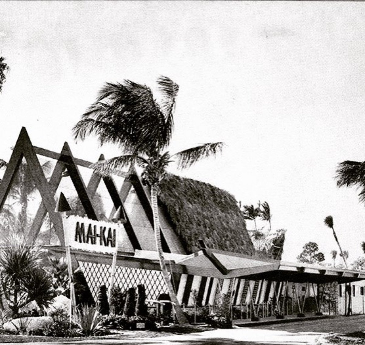 #MaiKaiHistory Their original design cost 300 thousand dollars; it was the most expensive restaurant built in 1956. In its first year it earned over one million dollars, becoming one of the most successful restaurants and for many years it sold more rum than any location in USA