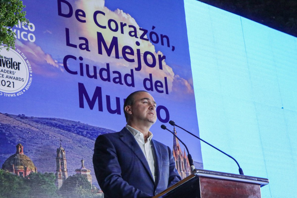 S_M_A (@gobsma) on Twitter photo #Entérate Presidente Luis Alberto <a href="/VillarrealGTO/">Luis Alberto Villarreal</a>, recibió los premios otorgados a #SanMigueldeAllende como la Mejor Ciudad del Mundo por la revista <a href="/TravelLeisure/">Travel + Leisure</a> y la Mejor Ciudad Pequeña del Mundo por <a href="/CNTraveler/">Condé Nast Traveler</a>.
📰 👉 bit.ly/3Bo3QJE #Entérate Presidente Luis Alberto <a href="/VillarrealGTO/">Luis Alberto Villarreal</a>, recibió los premios otorgados a #SanMigueldeAllende como la Mejor Ciudad del Mundo por la revista <a href="/TravelLeisure/">Travel + Leisure</a> y la Mejor Ciudad Pequeña del Mundo por <a href="/CNTraveler/">Condé Nast Traveler</a>.
📰 👉 bit.ly/3Bo3QJE