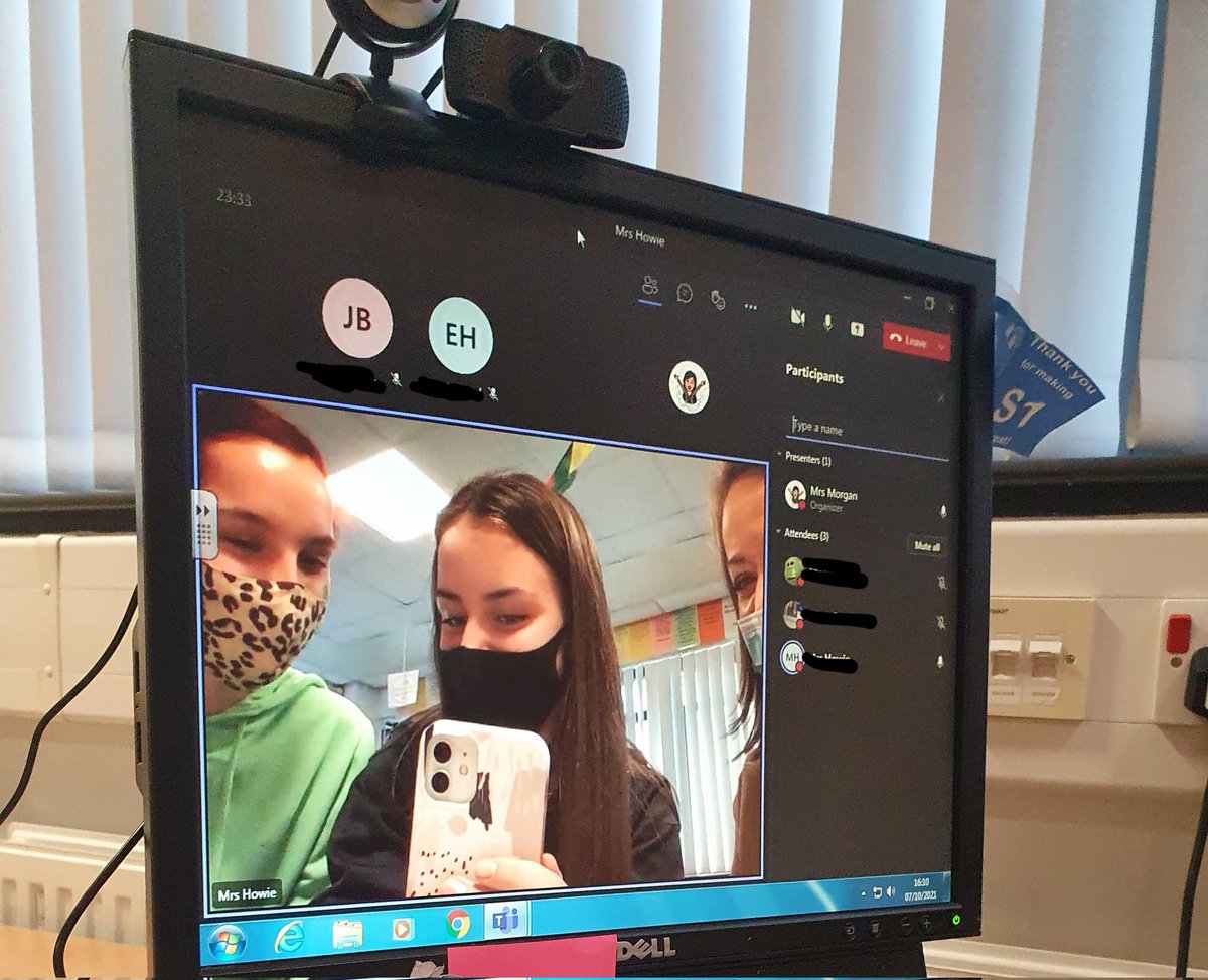 Lady Business &amp; Go With The Flo together for the first time this afternoon! We discussed our vision and plans with the girls and Mrs Howie. Thank you @lladybusiness for meeting with us and sharing ideas ❤ #Wearefhs #periodpoverty <a href="/FalkirkHigh/">Falkirk High School</a> <a href="/LarbertHigh/">Larbert High School</a> <a href="/MrsHowieLHS/">Mrs Howie</a>