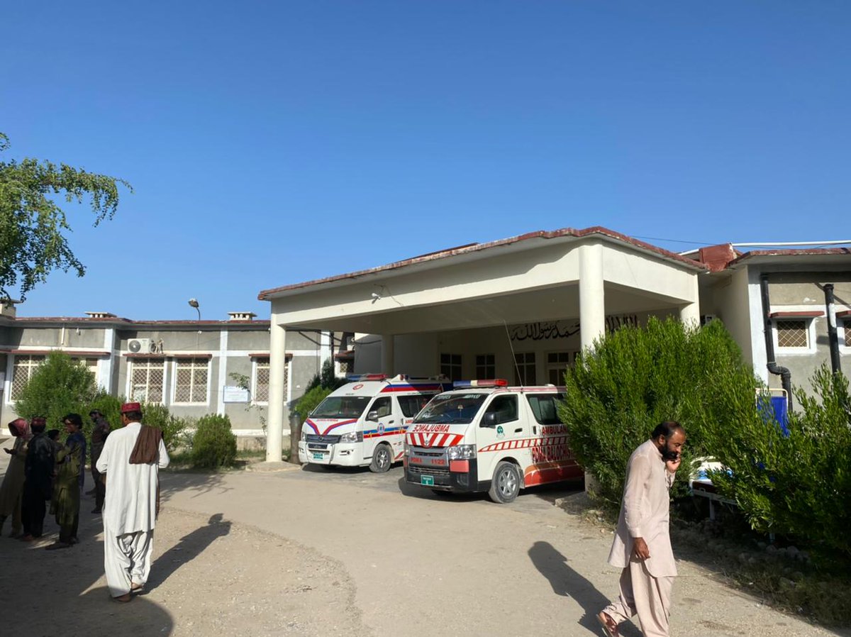 Finance Department Gilgit-Baltistan🇵🇰 (@develop_gb) on Twitter photo Health response to earthquake in Harnai, 168 km east of Quetta. 300 injured were attended at district headquarters hospital and 27 patients referred to Quetta.
Doctors and paramedics team deployed for sustained services.
<a href="/jam_kamal/">Jam Kamal Khan</a> <a href="/jamalidmg/">𝐀𝐳𝐢𝐳 𝐀𝐡𝐦𝐞𝐝 𝐉𝐚𝐦𝐚𝐥𝐢</a> <a href="/Dr_RubabaBuledi/">Dr Rubaba Khan Buledi</a> <a href="/MERC1122/">Medical Emergency Response Centers Balochistan</a> <a href="/dpr_gob/">Govt. of Balochistan</a> Health response to earthquake in Harnai, 168 km east of Quetta. 300 injured were attended at district headquarters hospital and 27 patients referred to Quetta.
Doctors and paramedics team deployed for sustained services.
<a href="/jam_kamal/">Jam Kamal Khan</a> <a href="/jamalidmg/">𝐀𝐳𝐢𝐳 𝐀𝐡𝐦𝐞𝐝 𝐉𝐚𝐦𝐚𝐥𝐢</a> <a href="/Dr_RubabaBuledi/">Dr Rubaba Khan Buledi</a> <a href="/MERC1122/">Medical Emergency Response Centers Balochistan</a> <a href="/dpr_gob/">Govt. of Balochistan</a>