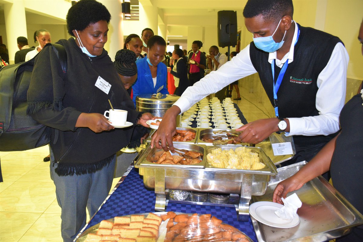KSGKenya's tweet photo. Kenya School of Government, Lower Kabete, hosts communal tea to commemorate Customer Service Week 2021. We value and appreciate our clients and we hope that you keep coming back. The School is glad to be of service to you all.
#TeamKSG
#CSW
#ThePowerofService https://t.co/gINH6pLF8W