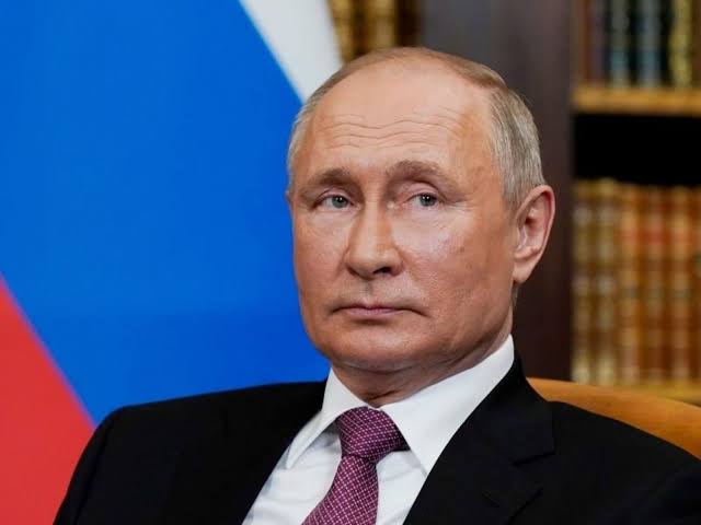 Handsome bhi hai, aur chutiya bhi nahin hai..

Happy 69th birthday to President Vladimir Putin!  