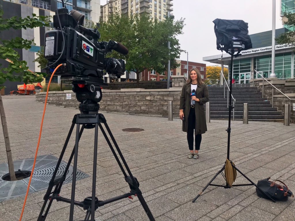 At court with <a href="/CTVStephanieV/">Stephanie Villella</a> making #liveTV. #BehindTheScenes #tvnews