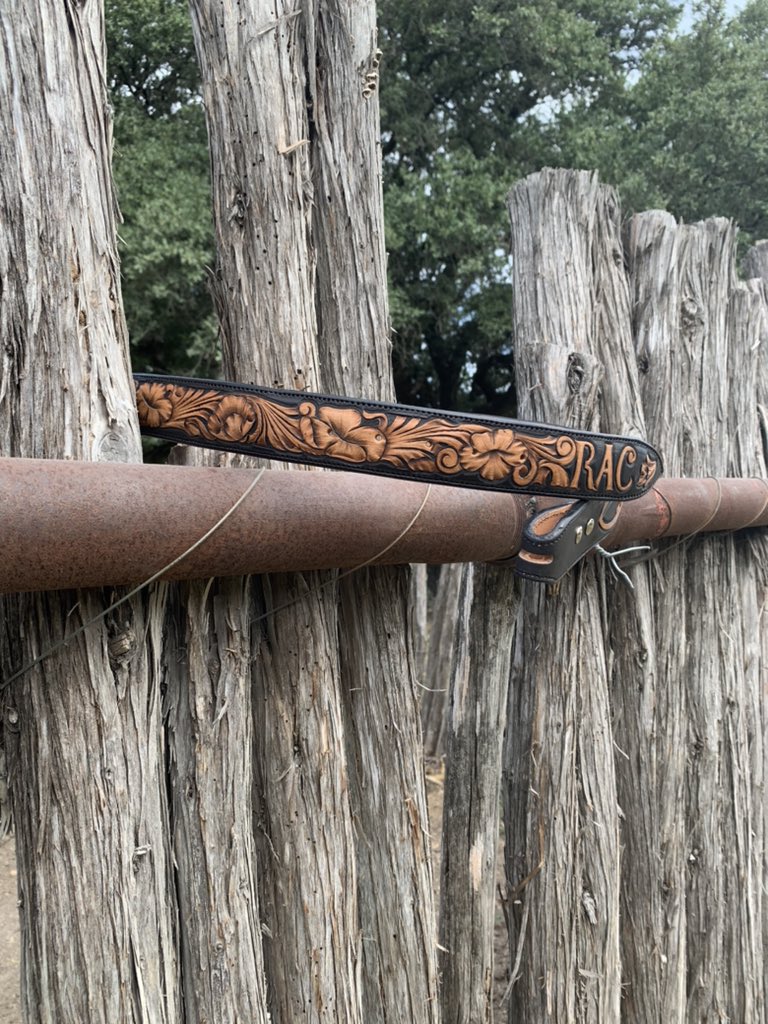 Justus_Seiber's tweet photo. Giveaway time🚨
-1,000 retweets I will giveaway a basketweave belt + t-shirt
-5,000 retweets I will ALSO giveaway a floral belt + t-shirt
-Must follow me here and insta (SeaBassLeather) 
-and QUOTE tweet this if you want me to see your name it only shows 100 people in “retweets” https://t.co/QUVEanRTHG