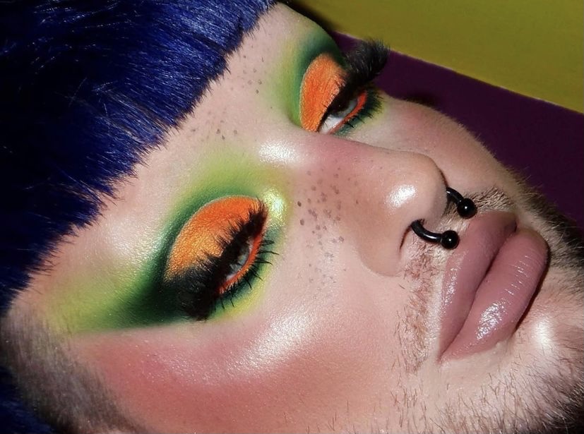 TRNDBTY's tweet image. Need your eyeshadows to pop? The @plouise_makeup_academy base shade 2 was used by @ChrisJaydon to get those colours vibrant!⚡🎨#trndbty #plouise #plouisebase