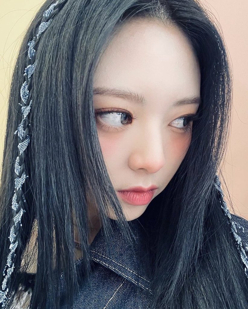 hqssey's tweet photo. The category is red cheeks and beauty. https://t.co/TWqgP8oJkU