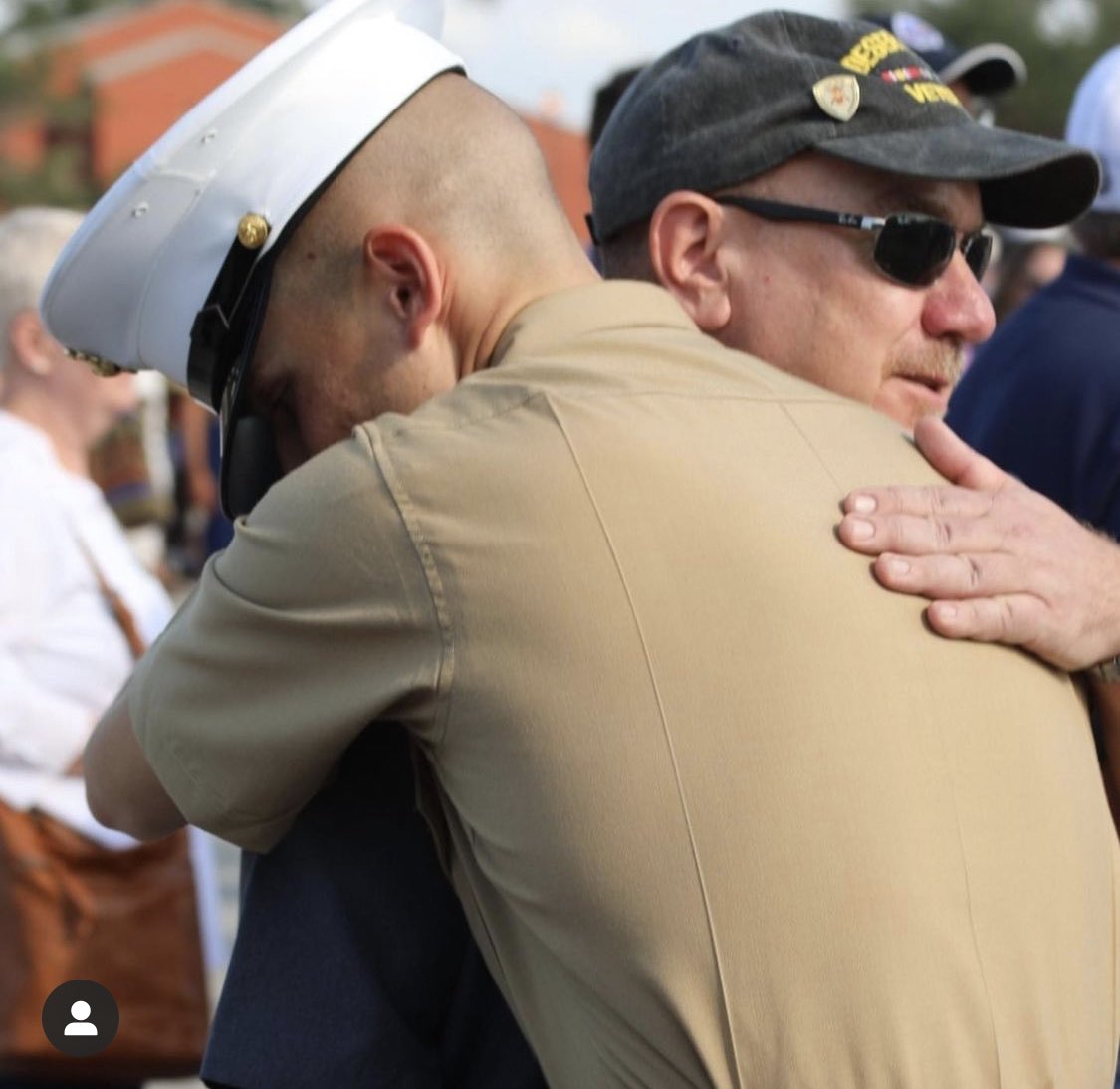 irishat25 tweet media