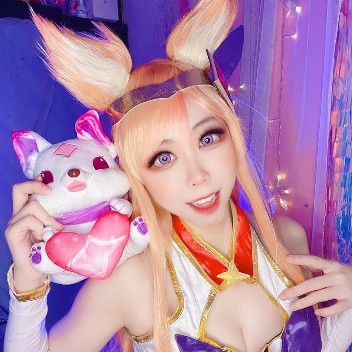 HayateKonno's tweet photo. Come hangout with me > monalisa? 8PM GLS on #BIGOLIVE https://t.co/KVLtluWKbo https://t.co/GPPOjUaX1c