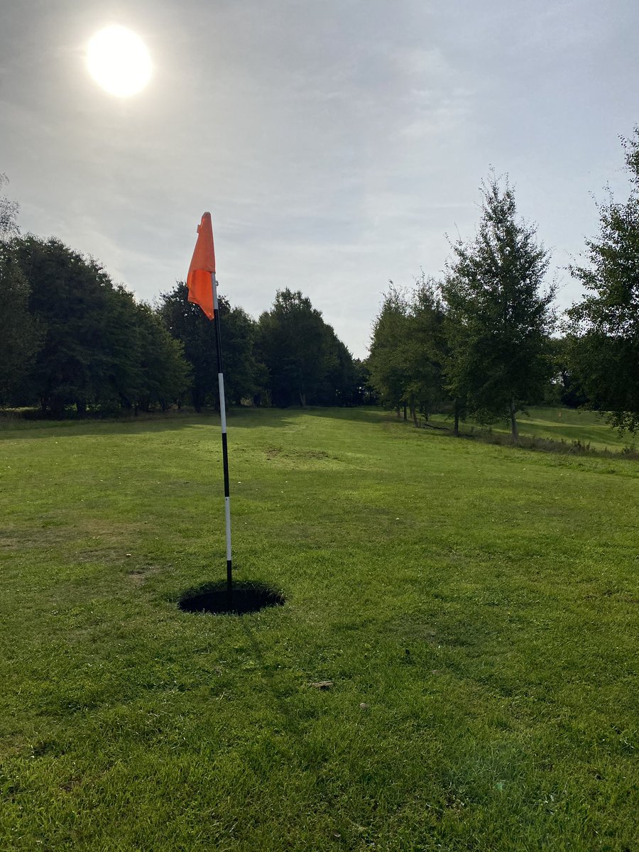 YorkFootGolf's tweet photo. Amazing weather this week! 😎

Course is looking good, the beer garden is still open and the #teqball table is still embarrassing everybody! 🤣

Times are available everyday until Sunday. Bookings are required but easy to do online at https://t.co/gRqoHxD1gn 

See you soon ⚽️⛳️🧡 https://t.co/Jn1DaHce6n