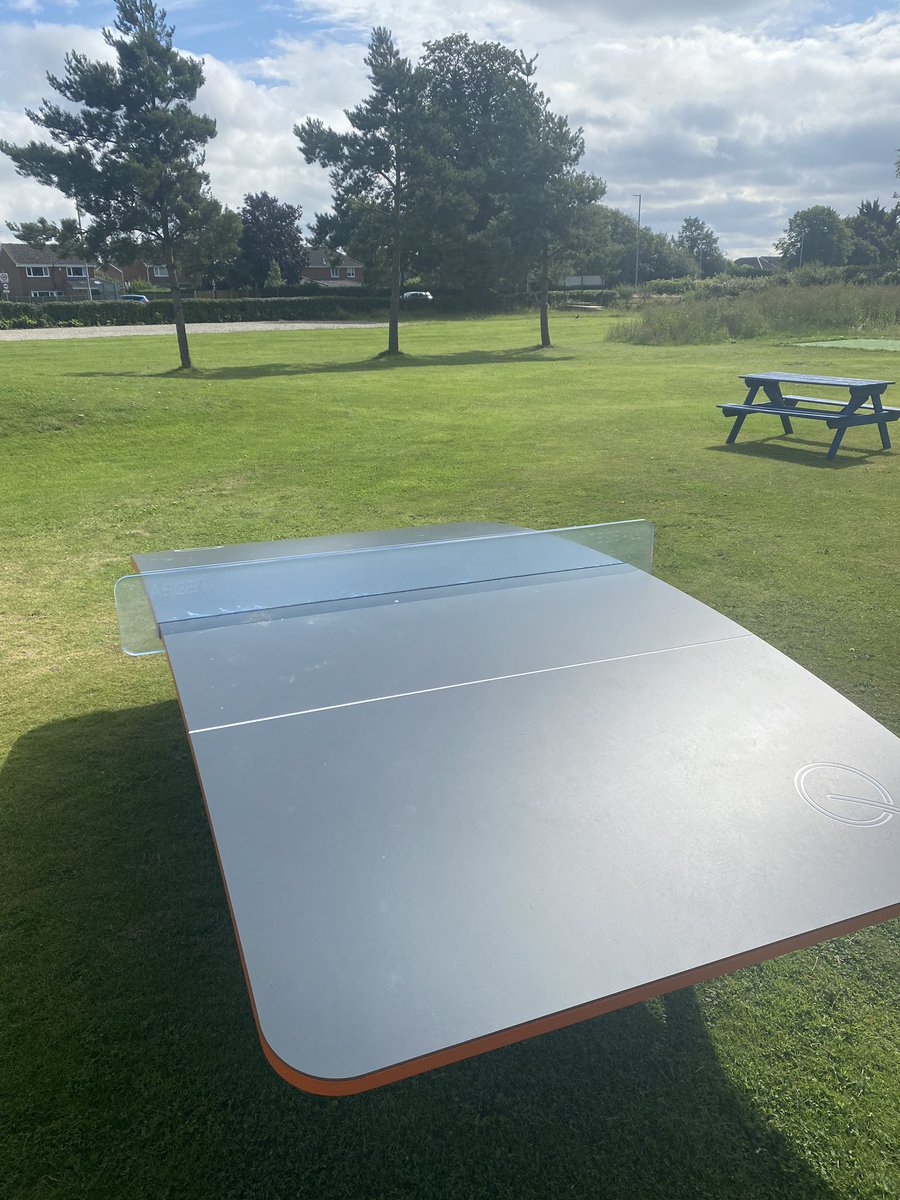 YorkFootGolf's tweet photo. Amazing weather this week! 😎

Course is looking good, the beer garden is still open and the #teqball table is still embarrassing everybody! 🤣

Times are available everyday until Sunday. Bookings are required but easy to do online at https://t.co/gRqoHxD1gn 

See you soon ⚽️⛳️🧡 https://t.co/Jn1DaHce6n