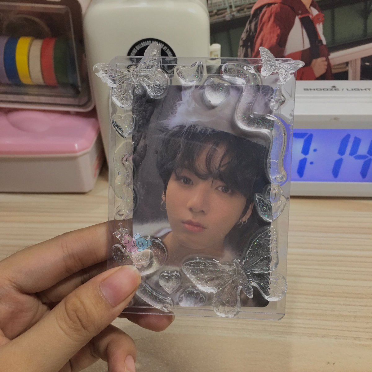 chiedukkie's tweet photo. vv sorry for the late feedback but tysm for this pretty resin toploader, @taechwecart! loveee it sm >3 #salamatsugie https://t.co/0sTuBWunLl