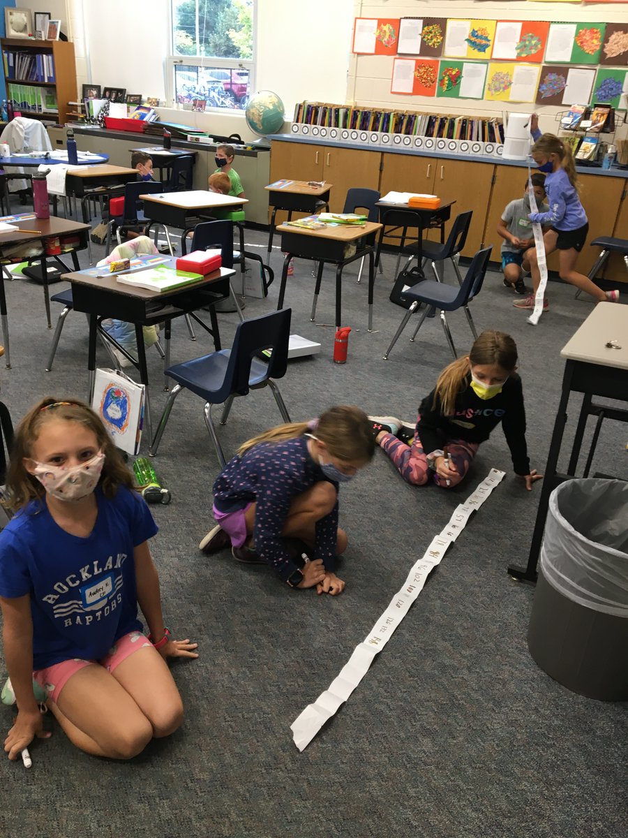 MrsSnader_D70's tweet photo. Learning count arounds with cube trains and multiple strips. #d70raptors #d70shinyapple https://t.co/JFpJCddA1x