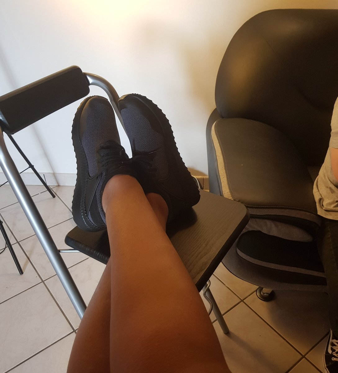 SiahDeli's tweet photo. 2h de marche dans les volcans...
Imagine l'odeur...

@rtfemdomfrance 
@rt_feet https://t.co/gZfJbgcqnT