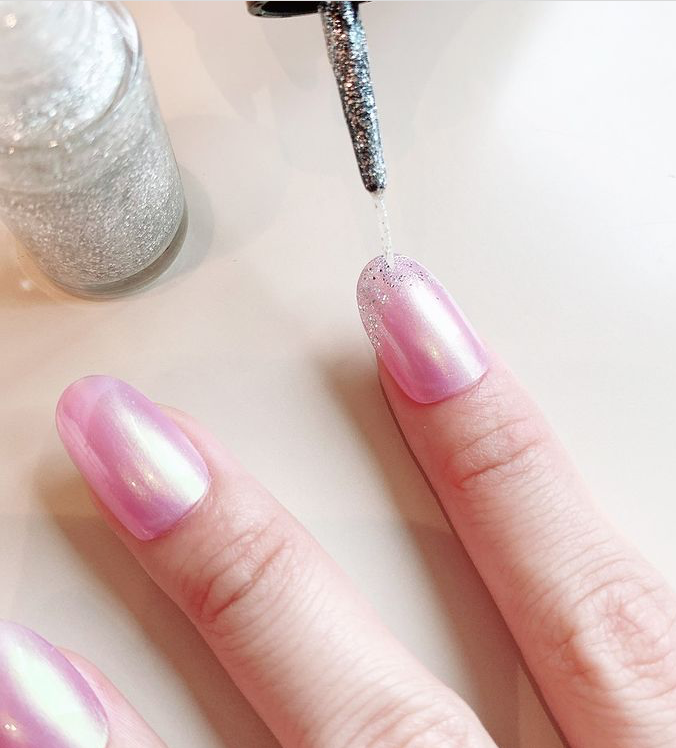 美的 S Tweet 秋コスメ21 セルフネイル 派必見 手がキレイに見える 王道ピンクネイル 使用アイテム ちふれ ネイルエナメル 301 アルビオン エクシア ヴェルニ ライン 02 秋ネイル 美的セルフネイル 欲しいと思ったらrt Trendsmap