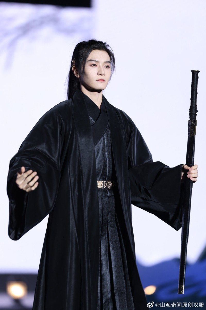 forxuebayi's tweet photo. [211007] 山海奇闻原创汉服 weibo update (3)

แบรนด์ชุดฮั่นฝู 山海奇闻 มาลงรูปปาอีค่ะ 🥰

#薛八一 #XueBayi #เซวียปาอี https://t.co/El6Xvvg1CO