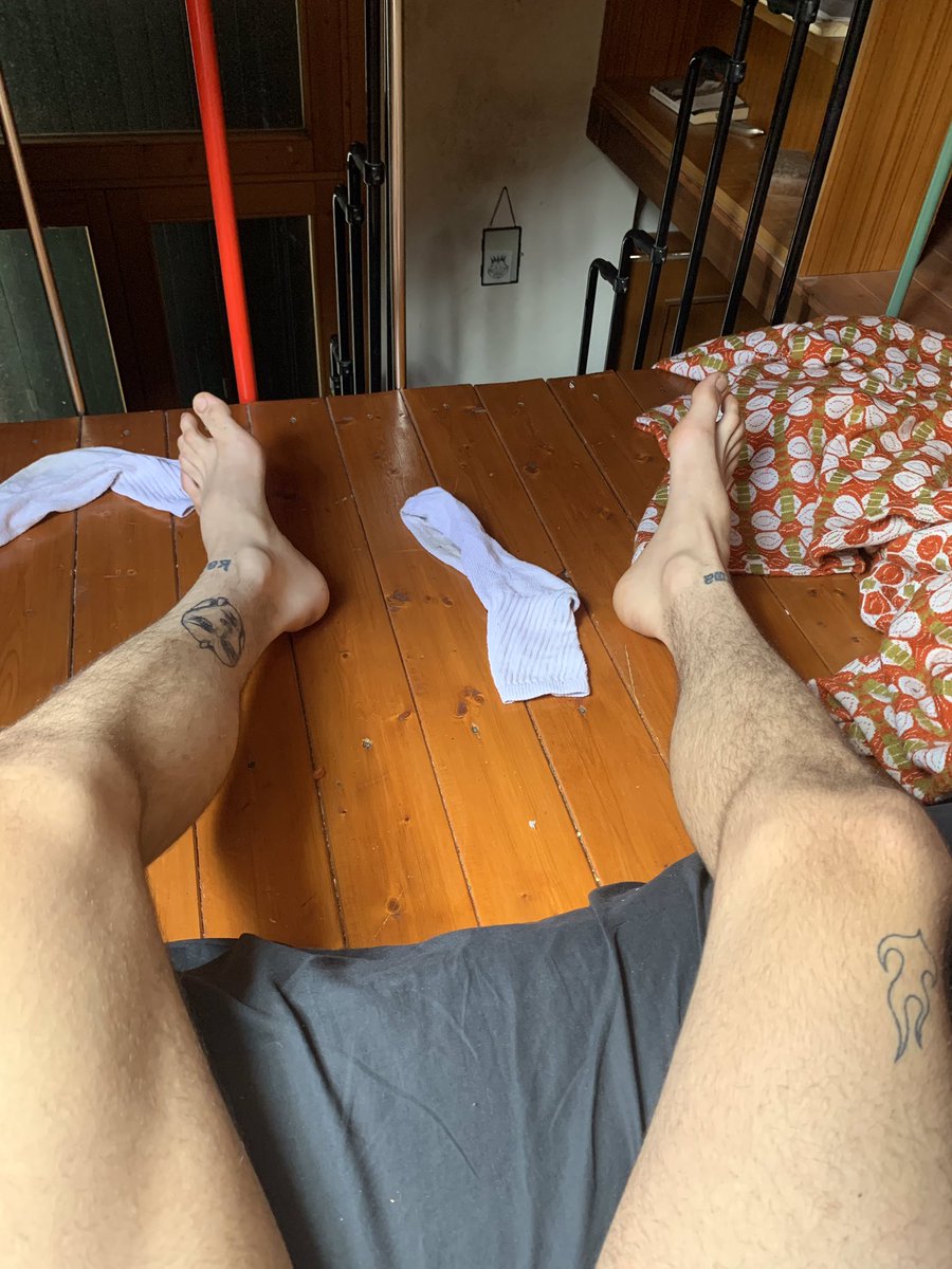 gays4satan's tweet photo. Come to lick https://t.co/CoO6qKsNnx