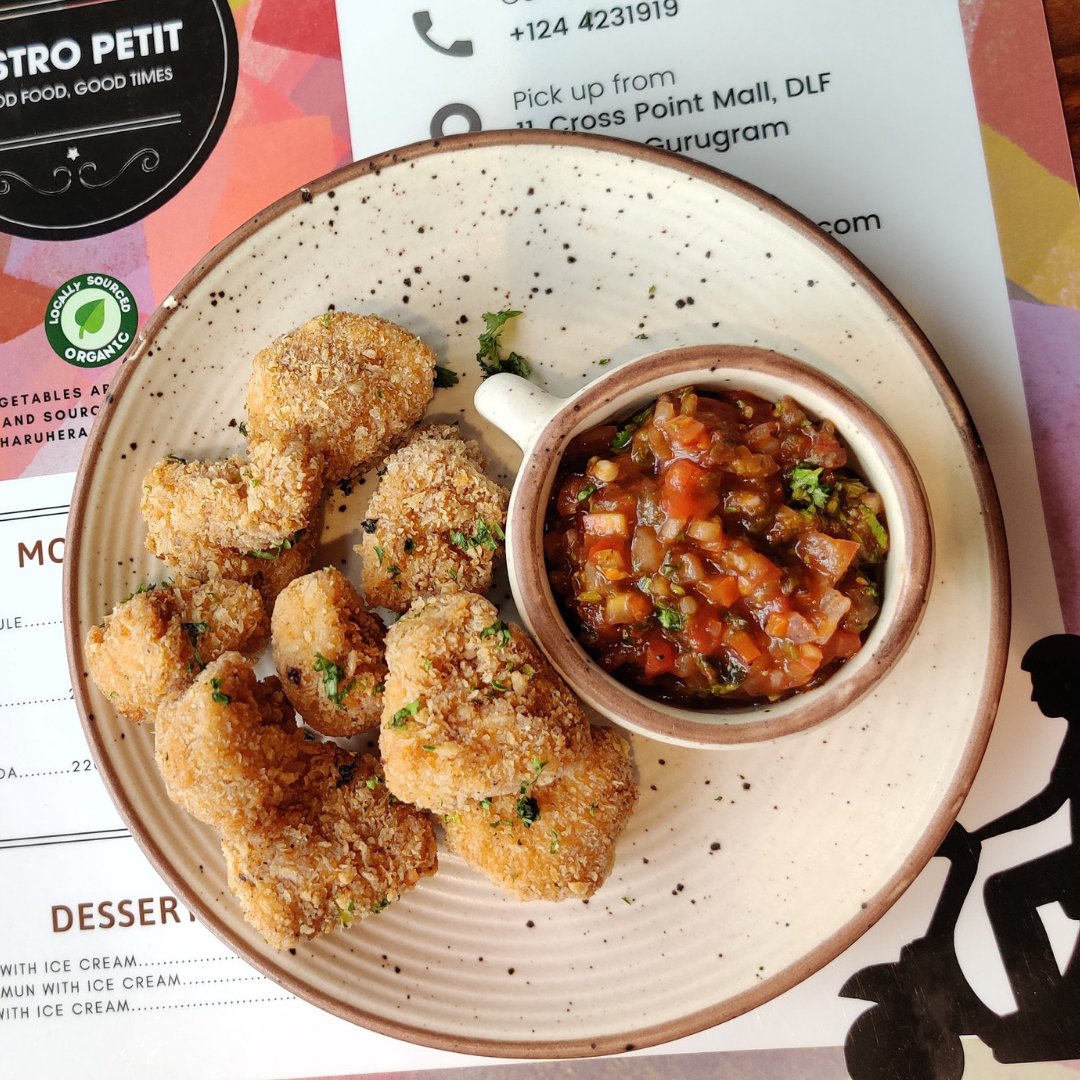 Keep your taste buds happy with Chicken Pakoda because your stomach needs the best snacks. Order evening snacks from bistropetit.dotpe.in
.
.
.

#chickenpakoda #chicken #bistropetit #food #foodie