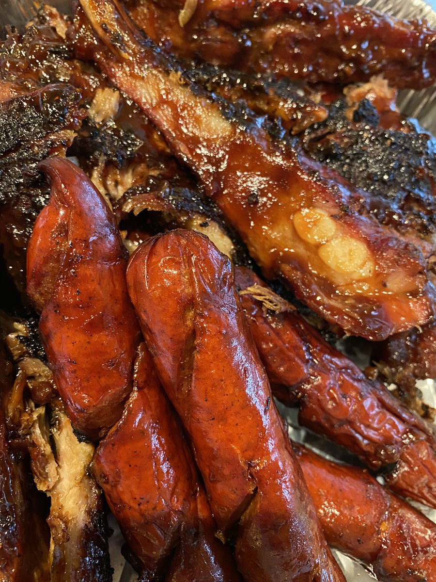 AventCatering2's tweet image. Get into these RIBZ and LANKZ♨️ #fallissue