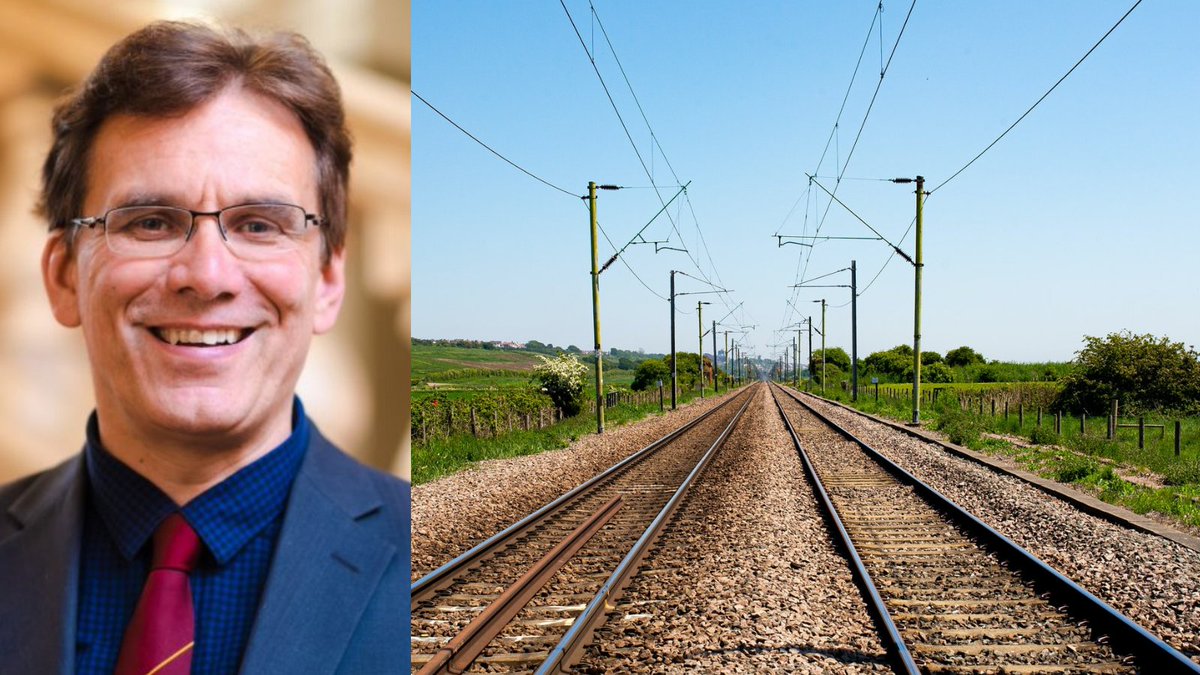 Hullccnews's tweet photo. 'We must make our voice heard'
Council leader Cllr Daren Hale is urging East Yorkshire's councillors, MPs and businesses to back the campaign to electrify the railway lines in and out of Hull. #electrifyhull
Read more here...
https://t.co/KGbjqIO46j https://t.co/el4FMaTzwO