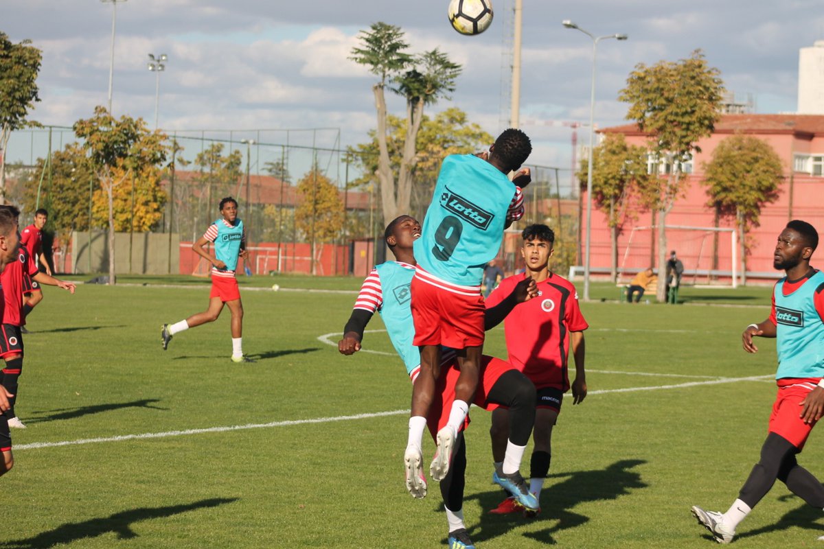 YABANCI TAKIMIMIZ GENÇLERBİRLİĞİ U19 TAKIMIYLA HAZIRLIK MAÇI YAPTI. BİZE BU İMKANI SAĞLAYAN GENÇLERBİRLİĞİ YÖNETİMİNE TEŞEKKÜR EDERİZ.