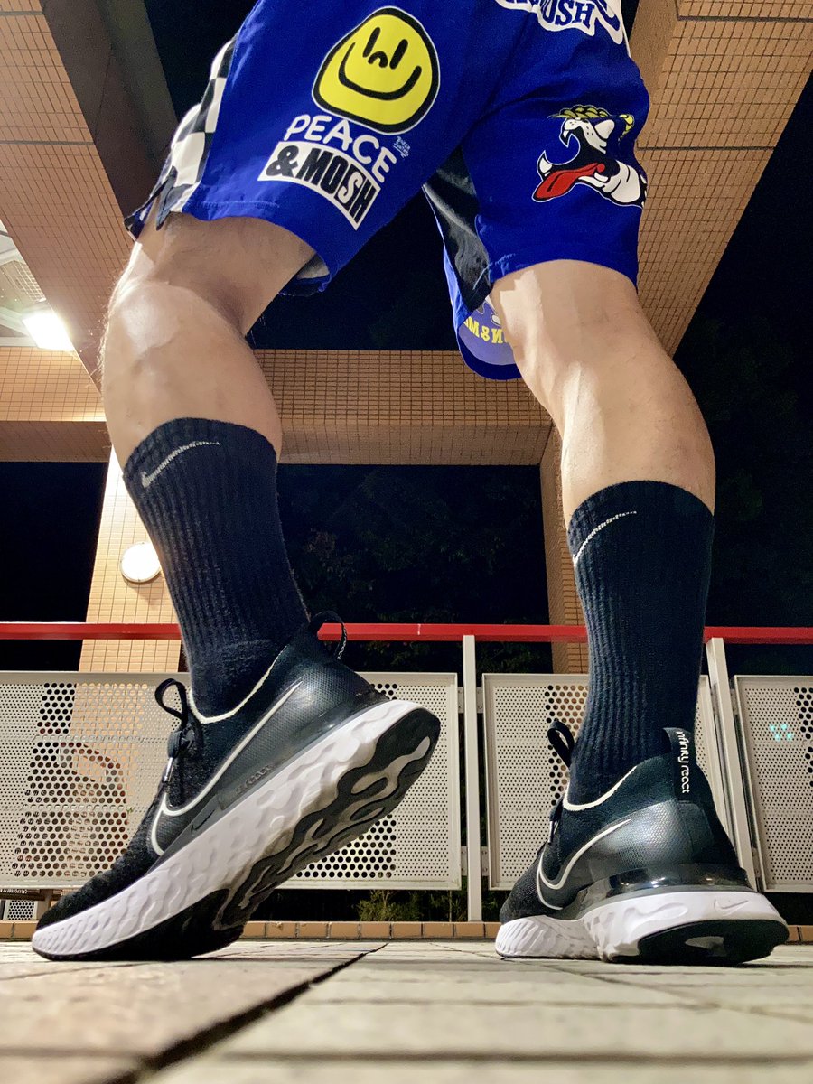 tuttini2269's tweet photo. 2021.10.7 THU
今日も膝の様子を見ながら徐々にペースアップ。
膝が痛む前に休憩とストレッチを入れてそれなりのペースで走れました。
全快が待ち遠しい。
#幡ヶ谷再生大学陸上部
#幡ヶ谷再生大学陸上部奈良
#MOBSTYLES
#PEACE_AND_MOSH
#REACTINFINITYRUN
#僕のナイキ
#開脚チャレンジ 161日目 https://t.co/TuWpLESZc7