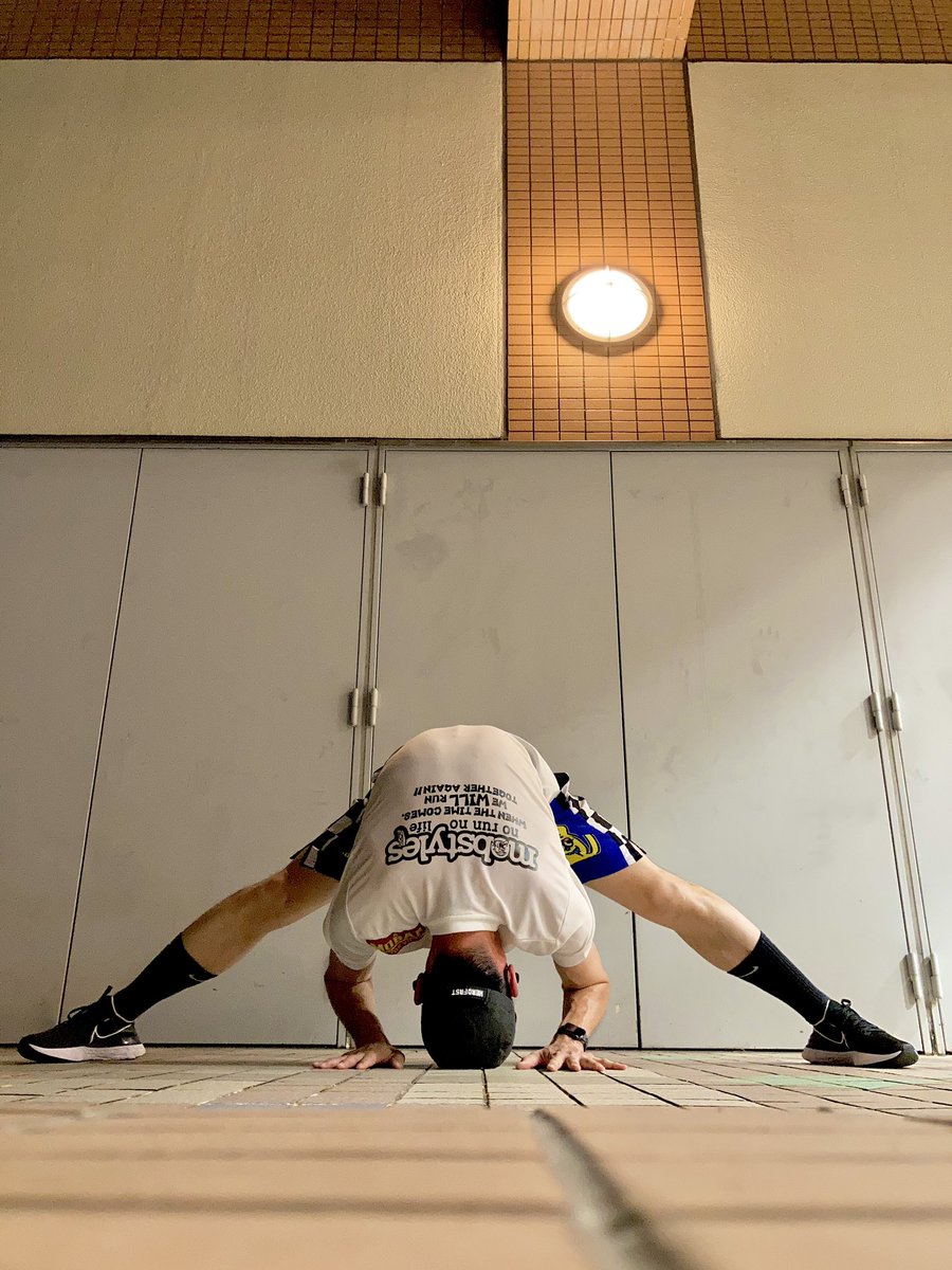 tuttini2269's tweet photo. 2021.10.7 THU
今日も膝の様子を見ながら徐々にペースアップ。
膝が痛む前に休憩とストレッチを入れてそれなりのペースで走れました。
全快が待ち遠しい。
#幡ヶ谷再生大学陸上部
#幡ヶ谷再生大学陸上部奈良
#MOBSTYLES
#PEACE_AND_MOSH
#REACTINFINITYRUN
#僕のナイキ
#開脚チャレンジ 161日目 https://t.co/TuWpLESZc7