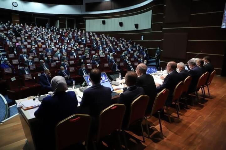 AK_PartiVan's tweet photo. 149. Genişletilmiş il başkanları toplantısında Cumhurbaşkanımız il başkanımız Kayhan Türkmenoğlu ve Van teşkilatını üye çalışmalarında gösterdiği başarı sebebiyle tebrik edip alkışladı ve alkışlattı.
Bizde Van teşkilatı olarak sayın cumhurbaşkanımıza şükranlarımızı arzediyoruz. https://t.co/RCknr5CrUv