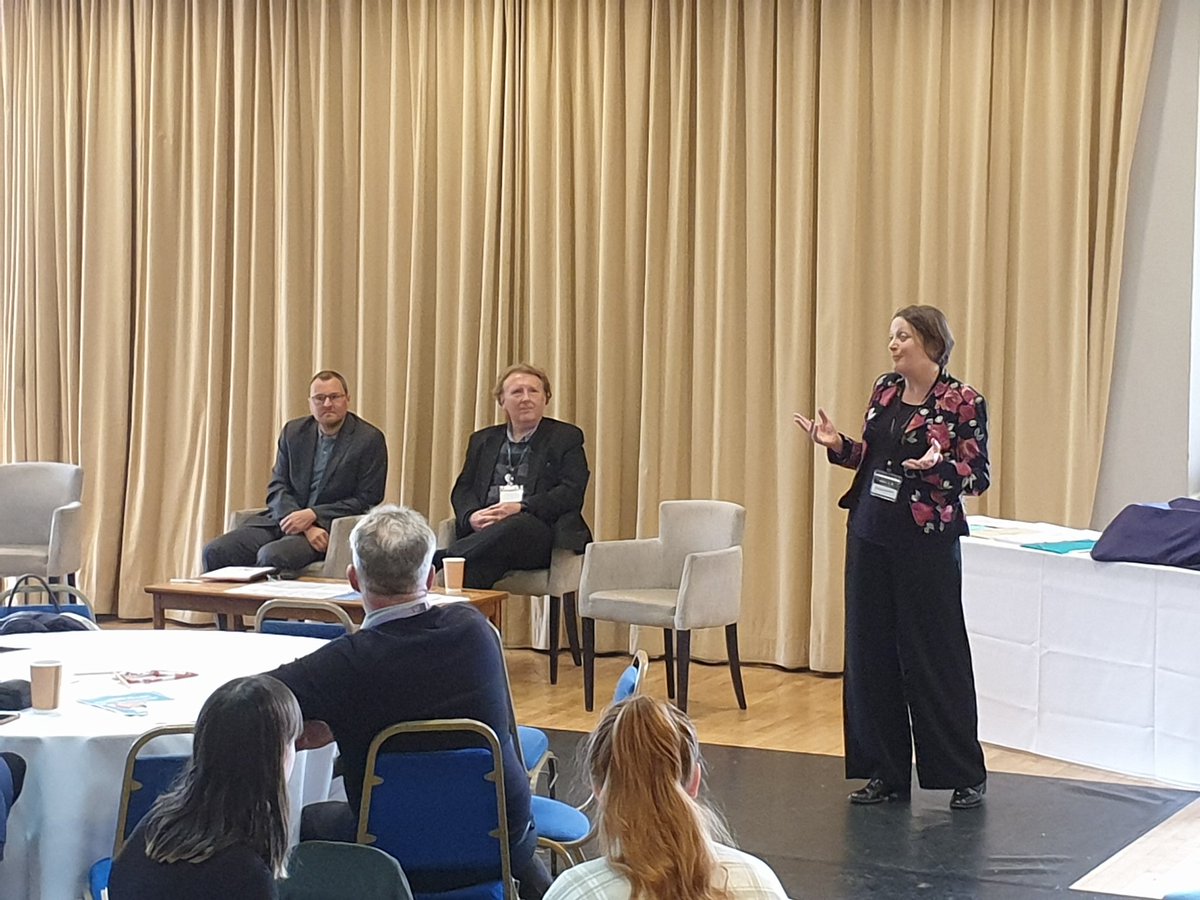 Rosie_Reality's tweet photo. Q&amp;A session with Children's Commissioner Sally Holland, Flintshire Senior Manager Children's Services Craig Macleod, and Assistant Director of NHS Wales Andrew Gralton. Hearing directly from young people about what's important to them! #rightsambassadors #futuregenerations https://t.co/eHw3U4A6Dv