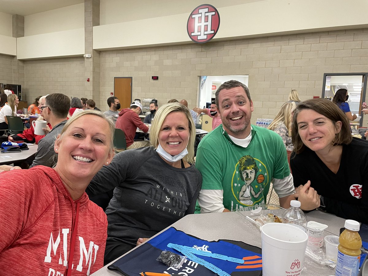IHMS_Wellness's tweet photo. Here we go!! #IHBA21 @IHMiddle @IHSchools https://t.co/OSRFtcup97