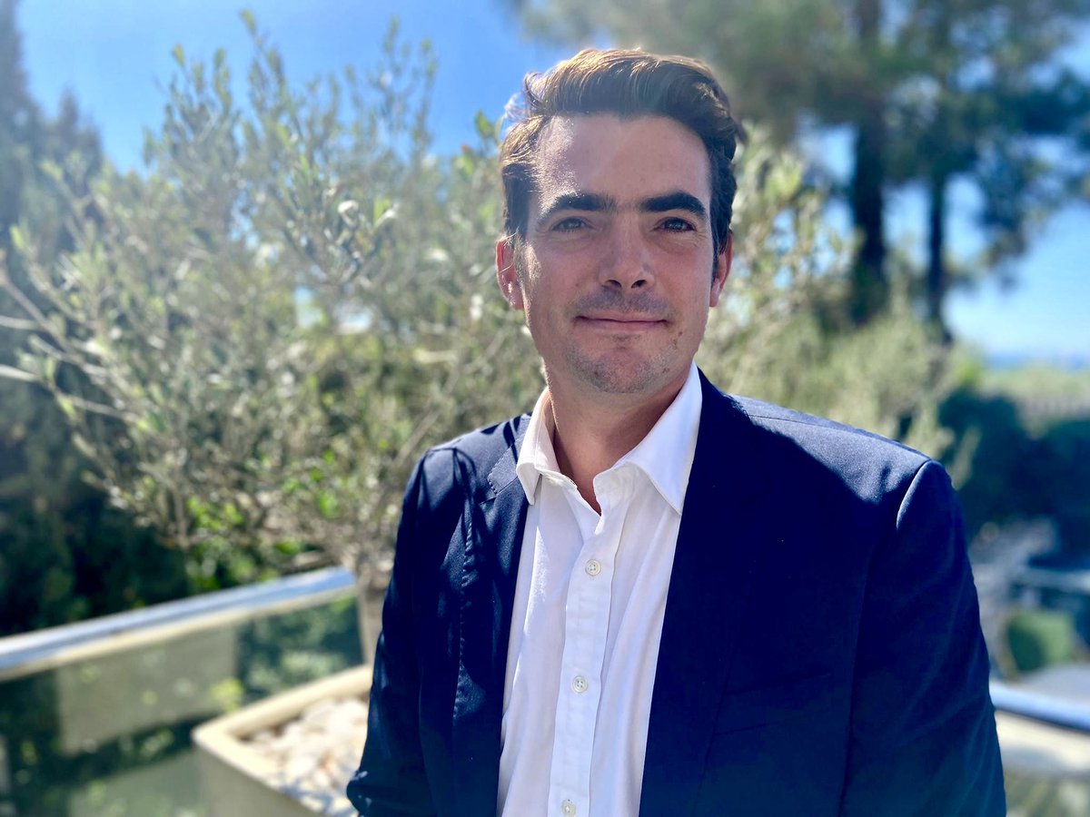 ShipnextNews's tweet photo. Nathaniel Hutley joins Shipnext as a Managing Director.
It’s great to have a person with his experience to head Shipnext. A great professional with experience in shipping in view of his experience, working at Clarksons Platou and SSY - Simpson Spence Young. 
@ShipnextNews https://t.co/6oDtm5XcYz