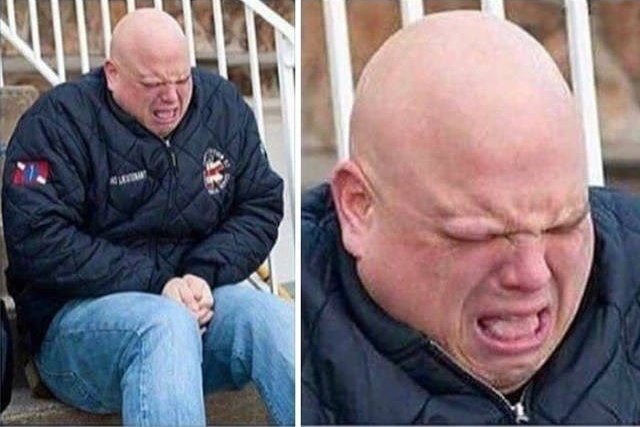 shukrani__'s tweet image. when you forget you have a cut then you get sanitised 😭😭