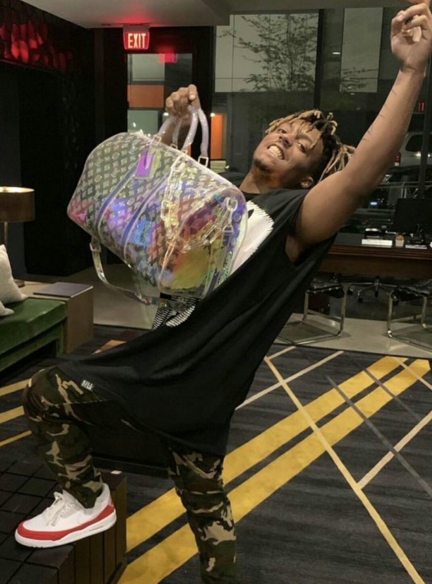itsAllyWrld's tweet photo. Juice Wrld documentary is definitely dropping this year😱. Who else kinda wants it to be in December♐ 👑🌍. #jwitab https://t.co/hwZJP6sQ0V @ProducerTommy confirmed😭😍🙏. #999family #999shit4everandever #allyslotti #LLJW #legendsneverdie @JuiceWorlddd https://t.co/O77T9X0j5E