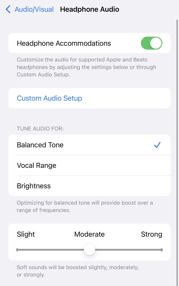 BrightMinho's tweet photo. ใครใช้ AirPods หรือ Beats
สามารถปรับโทนเสียงให้เพลงดังขึ้น ใสขึ้น ได้จากนี้เลยนะครับ

Setting > Accessibility > Audio/Visual > เปิด Headphone Accommodations แล้วลองเลือกตามใจชอบเลย
หรือกด Custom Audio Setup เพื่อทดสอบได้ว่าเราจะชอบแบบไหนมากกว่ากัน

ปรับแล้วเป็นไงมาบอกกันด้วยนะ😆 https://t.co/0xCZHODoq9