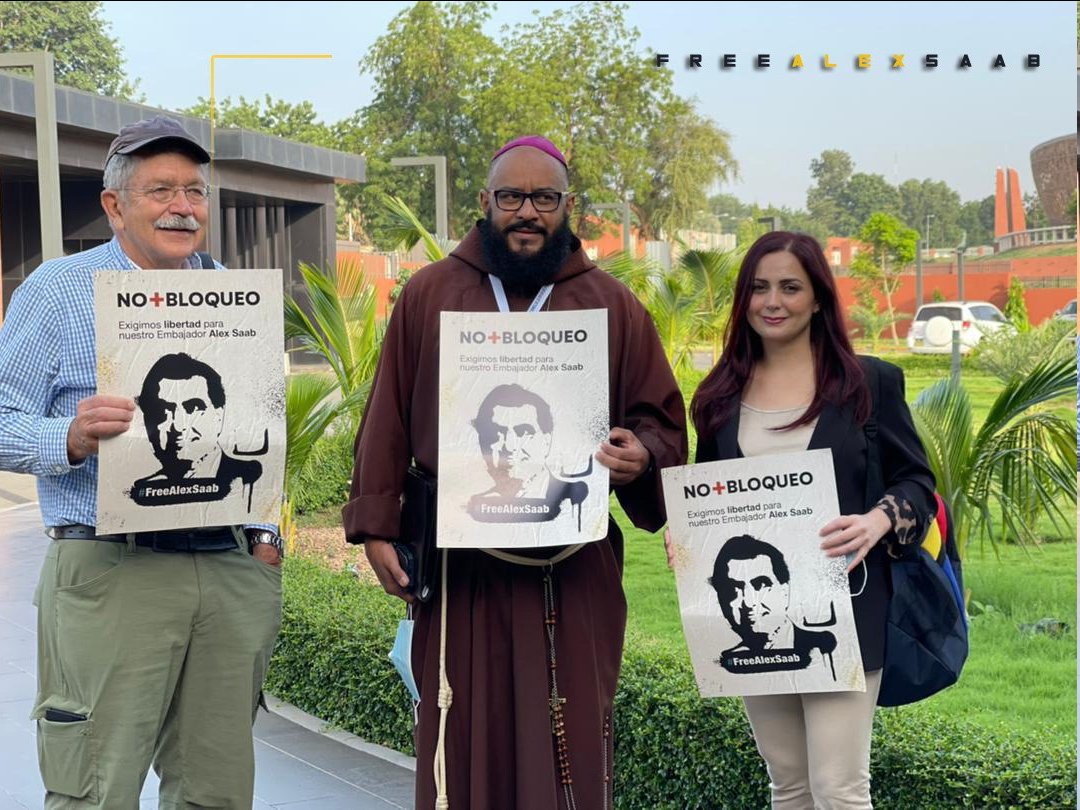Valenbrii29's tweet photo. Siguen las muestras de solidaridad y apoyo a nuestro embajador Alex Saab.

#VamosATriunfar @PresidenciaCV @afribar @ONU_derechos #07Oct @NicolasMaduro #Justicia https://t.co/HwHslA4br1